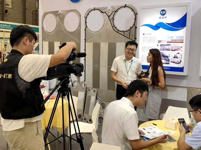 工业废水处理厂家天游TY8检测中心上海展会现场新闻媒体采访 工业废水处理厂家天游TY8检测中心上海展会现场新闻媒体采访